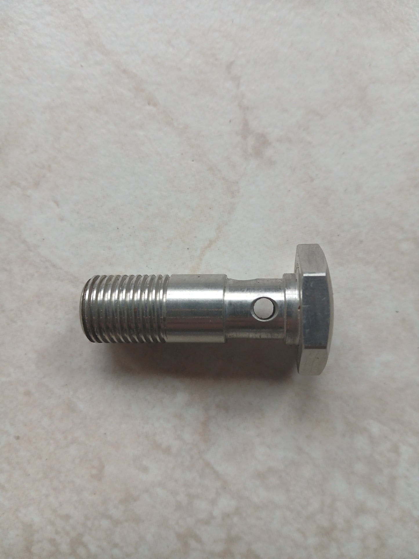 A22/1 - Long Banjo Bolt