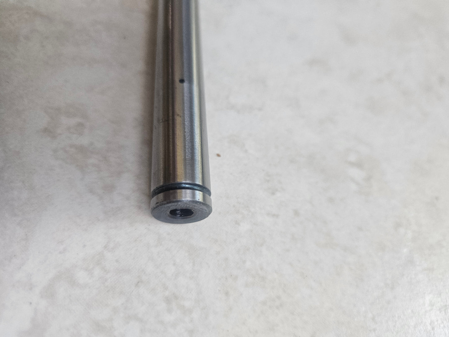 FF20/MOD - Fork Spindle (Head clip)